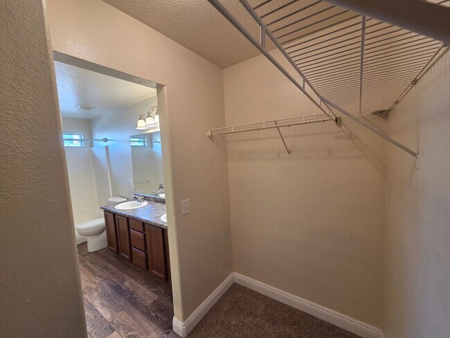 Building Photo - All new paint - super clean and move in ready.