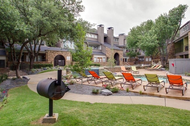 Building Photo - 5325 Sunfish Dr