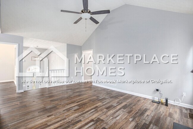 Building Photo - 117 Fawn Ln