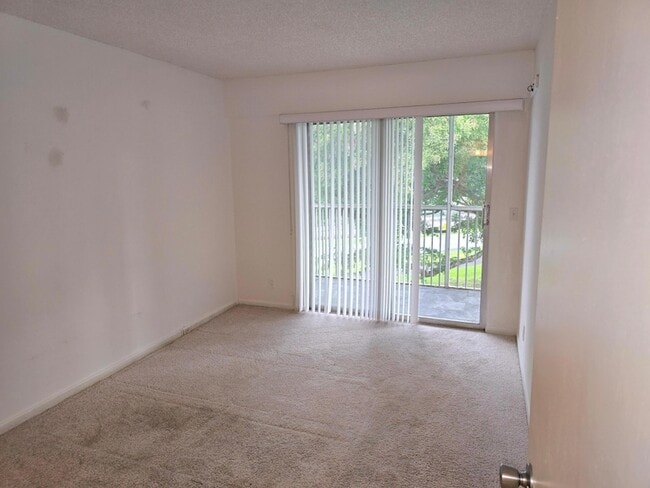 Building Photo - 151 SW 135th Terrace
