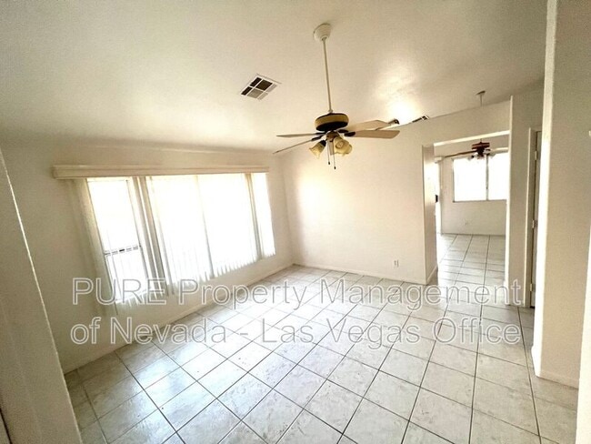 Building Photo - 5716 Grand Entries Dr