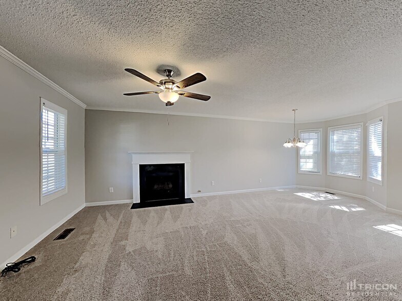 Building Photo - 412 Remington Ct