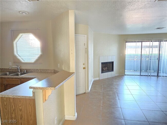Building Photo - 5072 S Rainbow Blvd