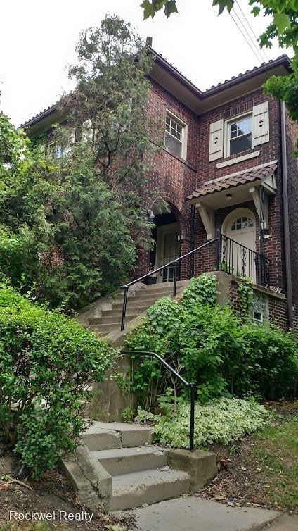 Building Photo - 3 br, 1 bath House - 5716 Beacon Street