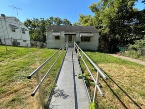 Building Photo - 3543 Sedler St