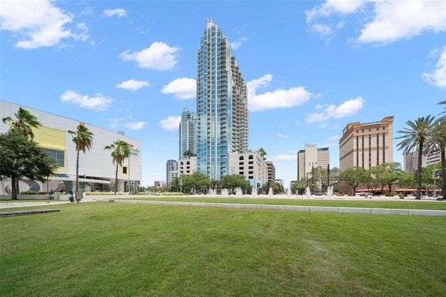 Building Photo - 777 N Ashley Dr