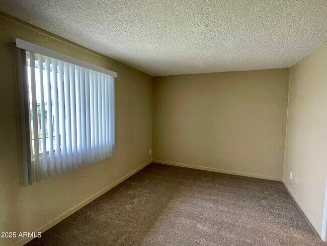 Building Photo - 3313 N 68th St