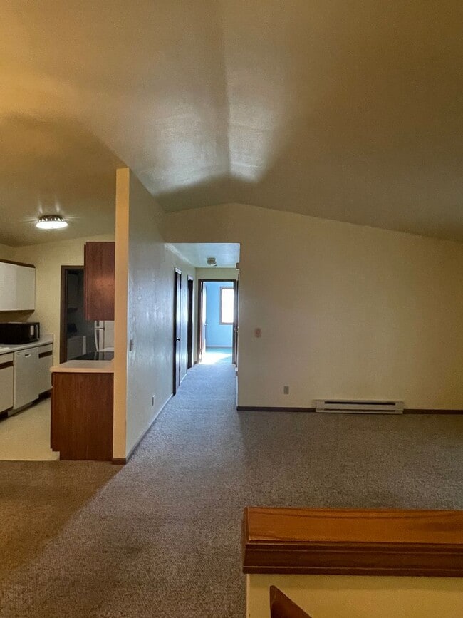Building Photo - Spacious 2-Bed, 2-Bath Condo with Comfort and Convenience!