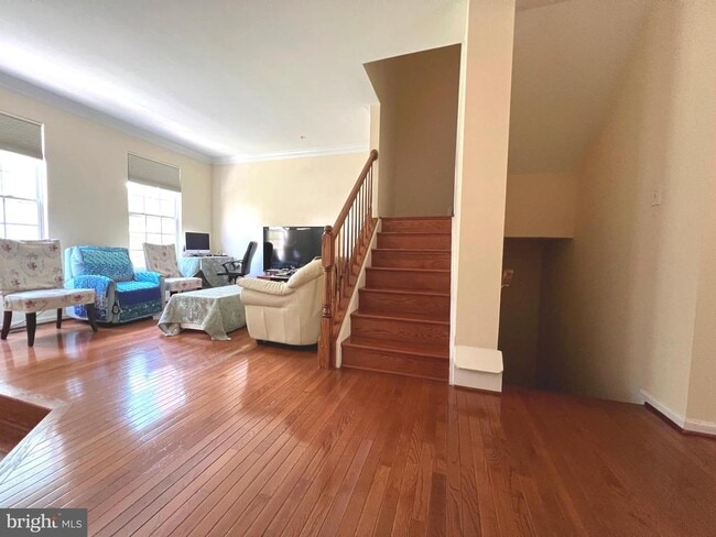Building Photo - 6030 Helmsman Way