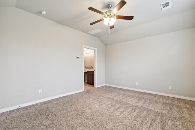 Building Photo - 1212 White Dove Dr