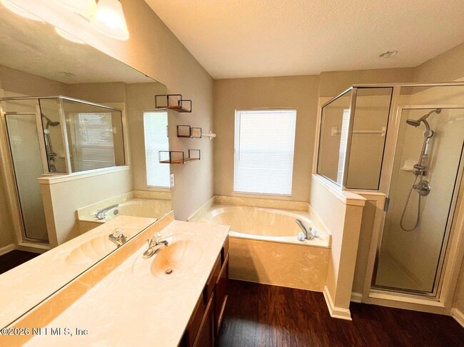 Building Photo - 1960 McGirts Point Blvd