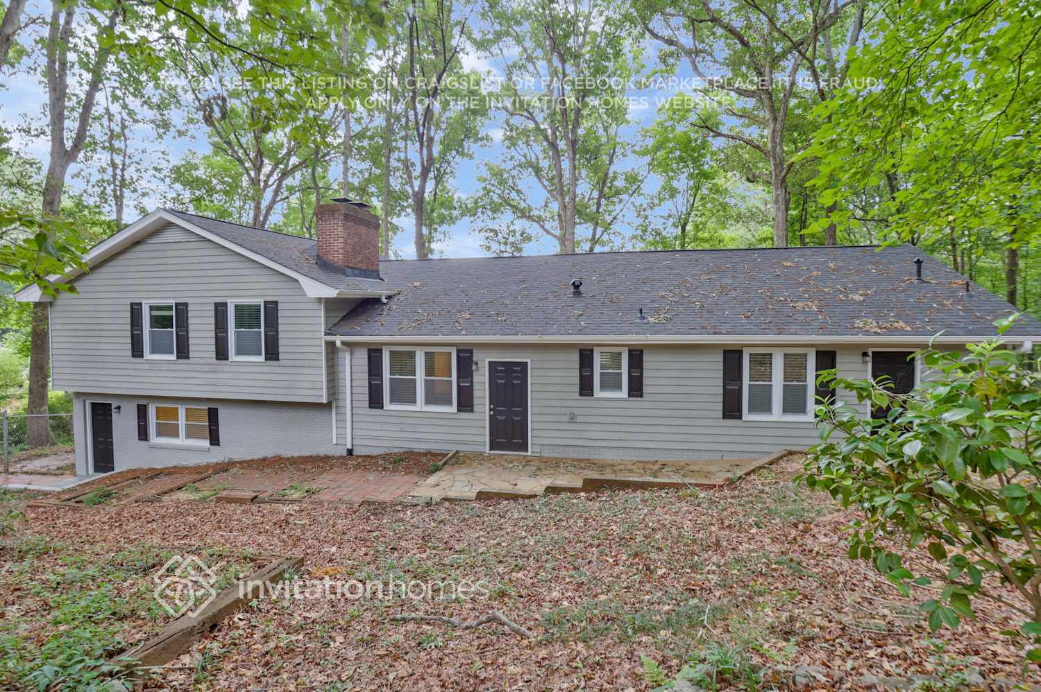 Building Photo - 349 Charmers Way SW
