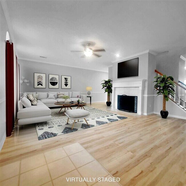 Building Photo - 1365 El Camino Village Dr