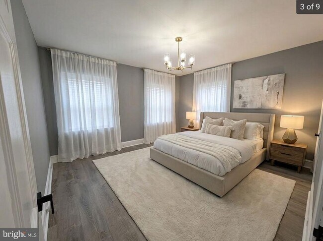 Building Photo - 1109 W James St