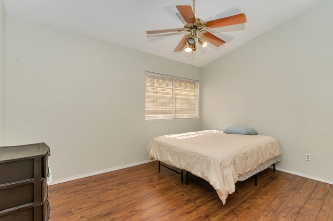 Building Photo - 1507 Maybrook Ct