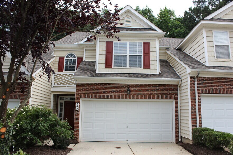 Primary Photo - 749 Swan Neck Ln