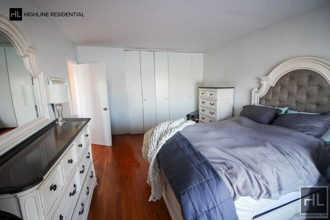 Building Photo - 1 bedroom in ASTORIA NY 11102
