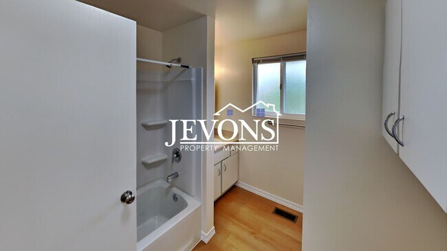 Building Photo - 404 S 81st Ave