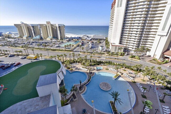 Building Photo - 9800 S Thomas Dr