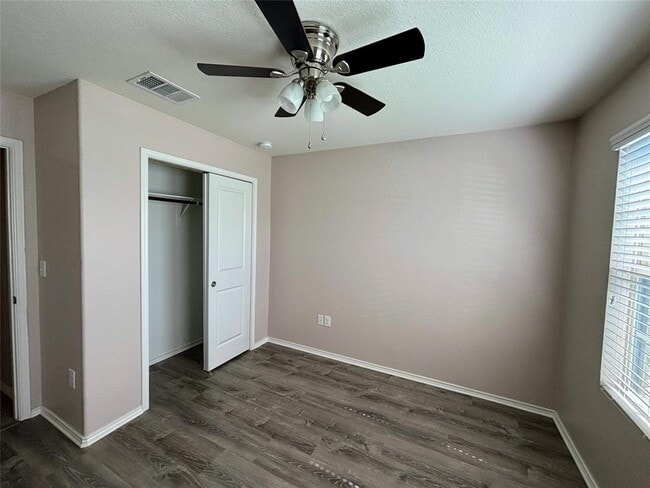 Building Photo - 3808 Alpine Autumn Dr
