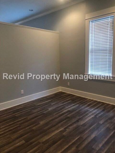 Building Photo - 2008 Courtland Pl