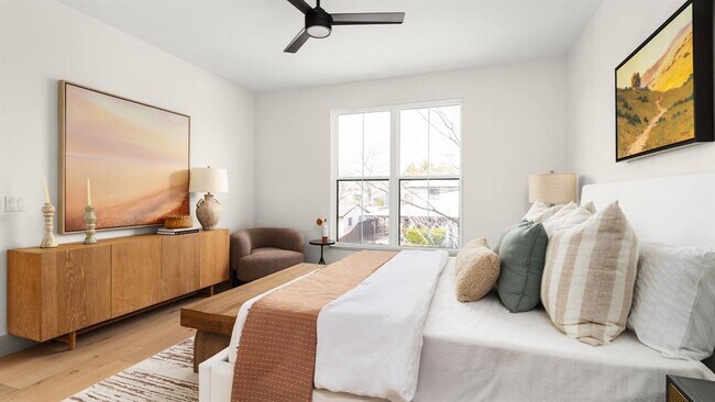 Building Photo - 4901 Gladeview Dr