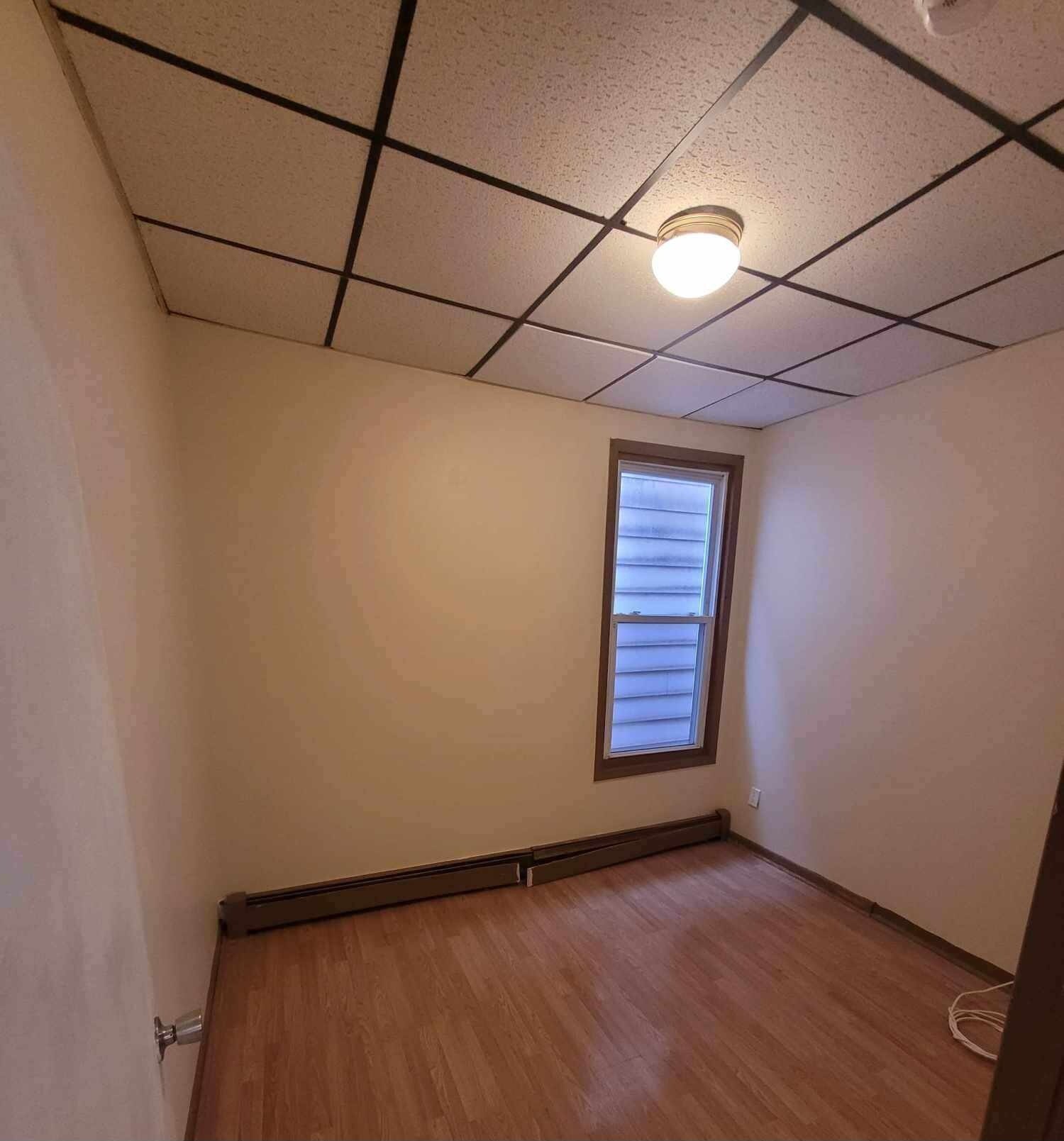 bedroom 2 - no closet - 406 N 2nd St