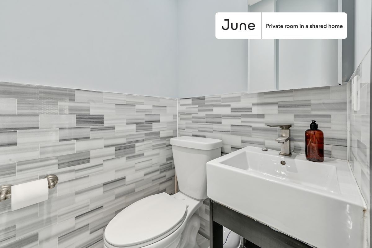 Building Photo - Room in Shared 4 bed/1.5 bath home in Upper West Side
