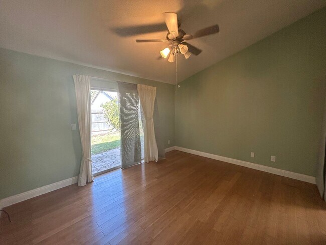 Building Photo - Nice home in Turlock