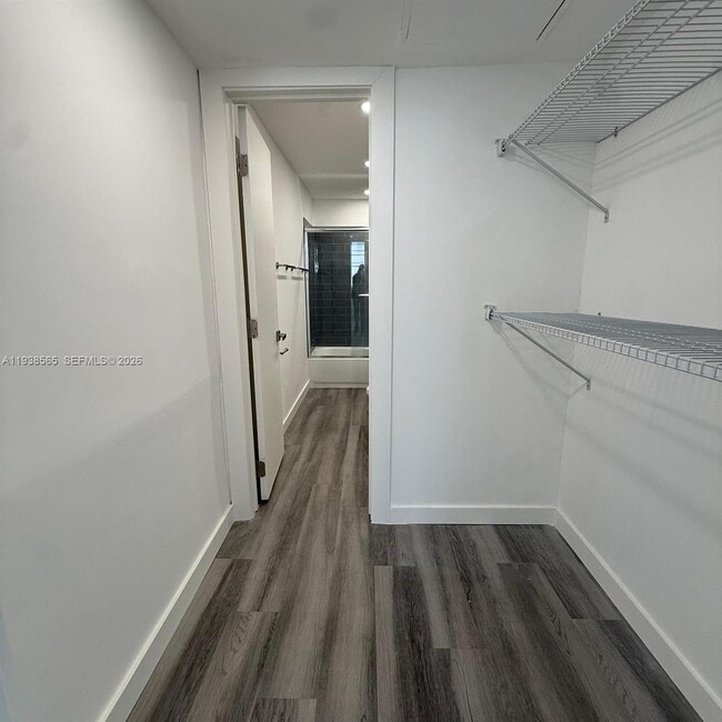 Building Photo - 3301 NE 5th Ave