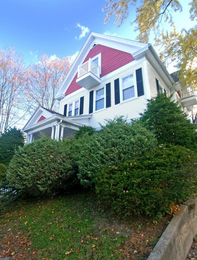 Building Photo - 47 Mt Vernon St