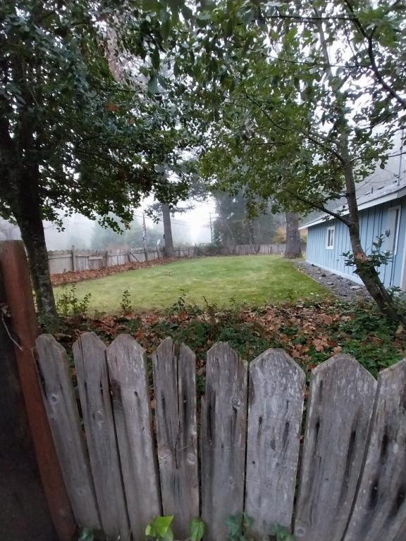 Building Photo - 650 Caves Hwy