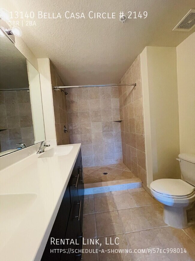 Building Photo - 13140 Bella Casa Cir