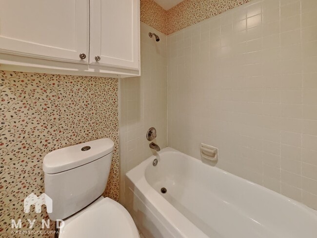 Building Photo - 1306 Silverleaf Dr