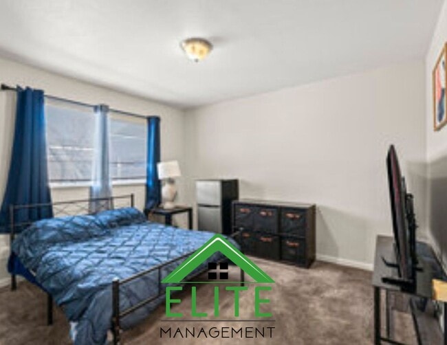 Building Photo - Charming 3-Bedroom Duplex in North Highlan...