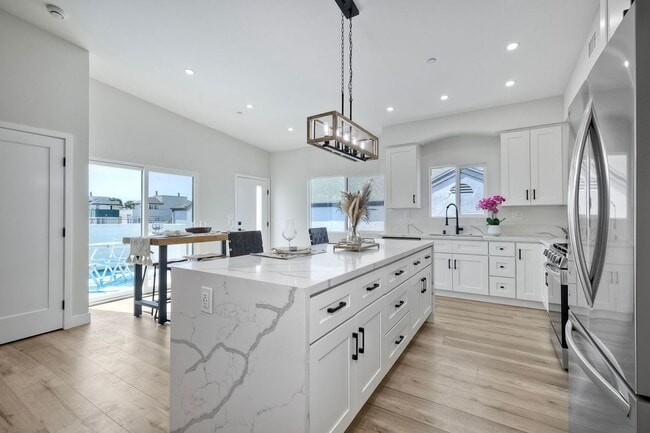 Building Photo - Coming Soon!  Welcome to the new charming apartments in Imperial Beach!