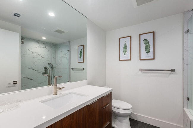 Building Photo - 7446 Trigo Ln