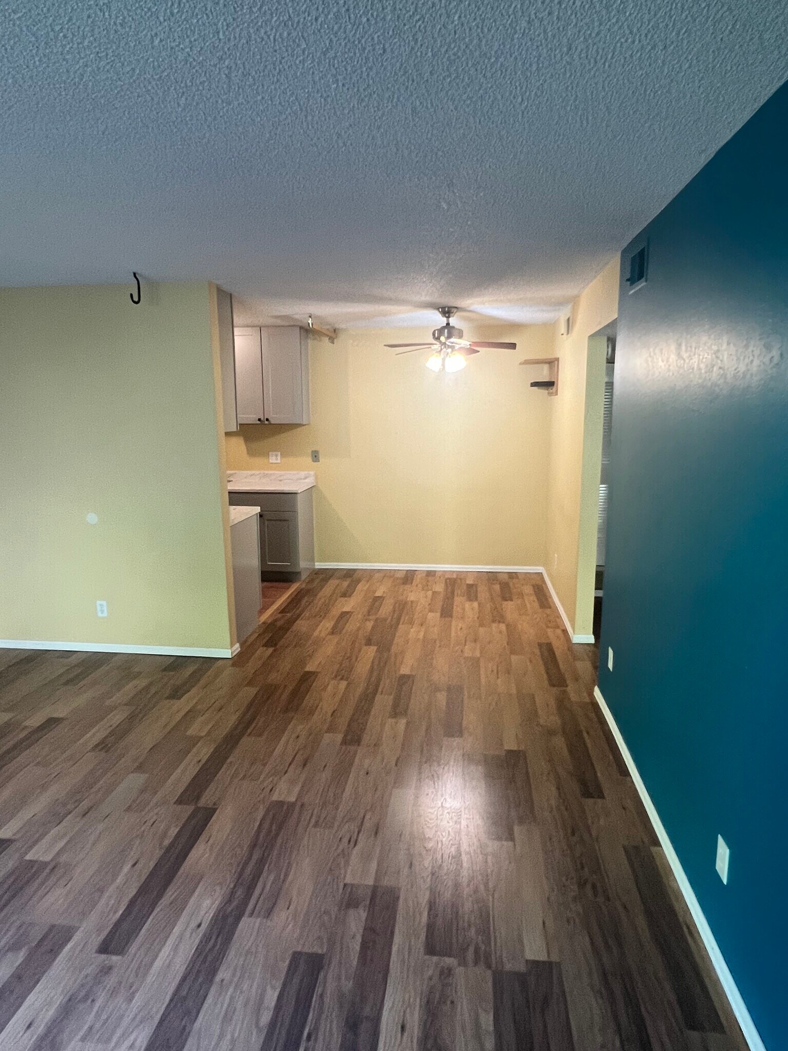 dining room - 3250 Oneal Cir