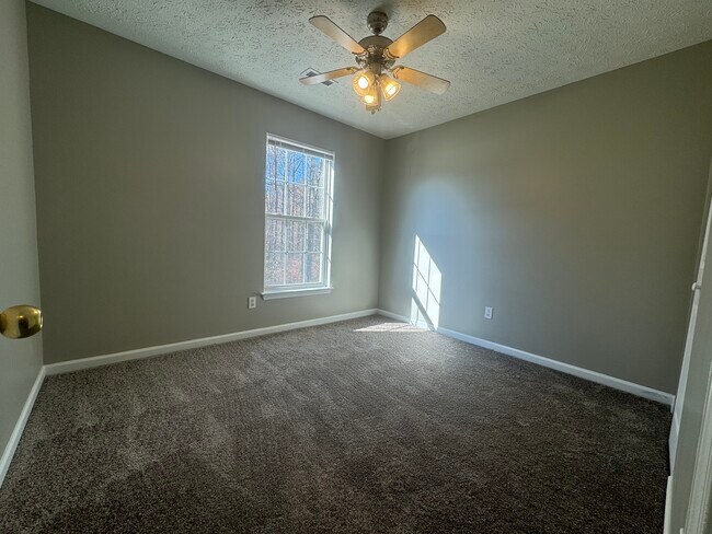 Building Photo - 103 Broadneck Crossing Rd