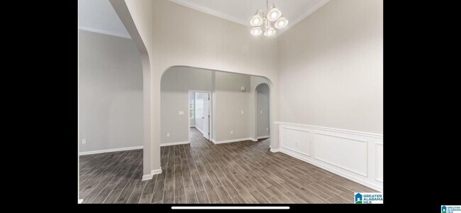 Building Photo - 683 Waterford Ln