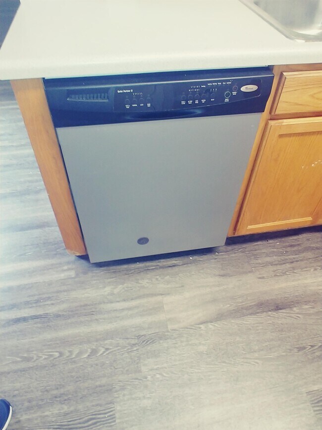 Building Photo - 211 Wild Buffalo Dr