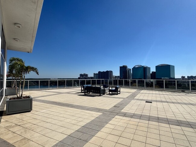 Building Photo - The Vue - Downtown Luxury High Rise