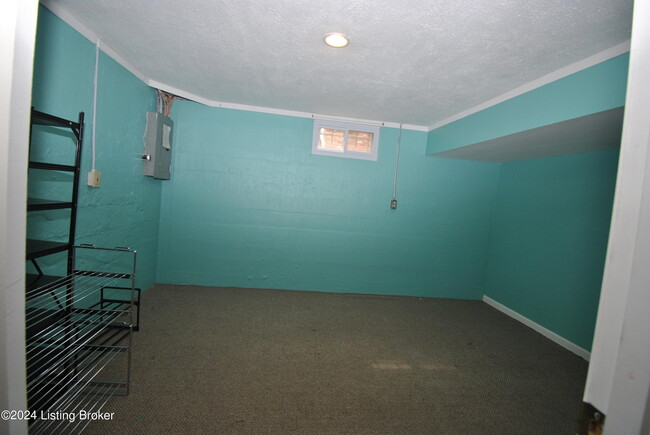 Building Photo - 1910 Janlyn Rd