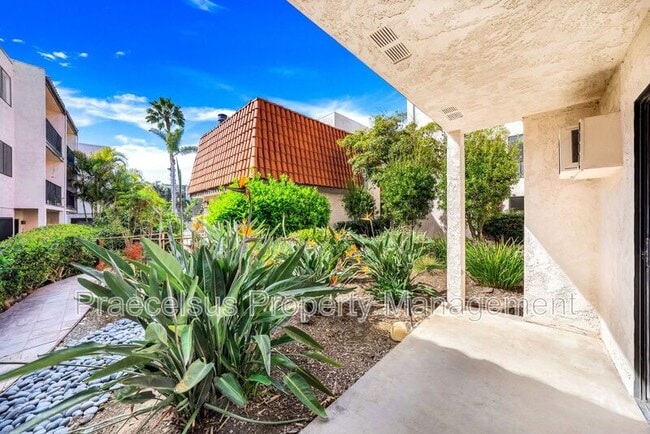 Building Photo - 6780 Friars Rd