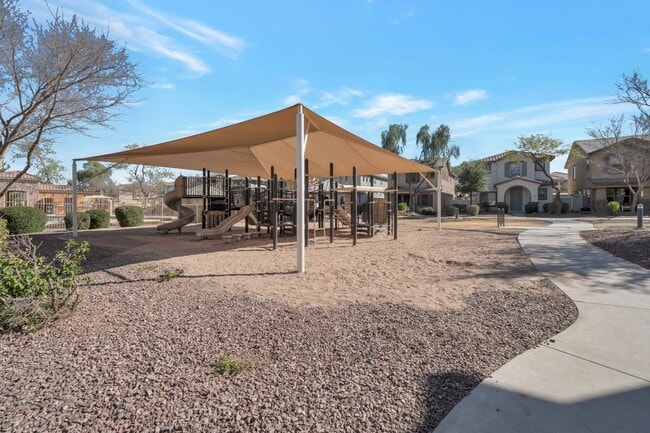 Building Photo - SPACIOUS 3 Bed 2 Bath Gilbert Home!!!