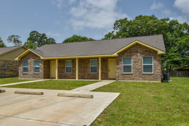 Building Photo - 1105 Parkhurst Ave