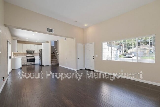 Building Photo - 43093 Teramo St