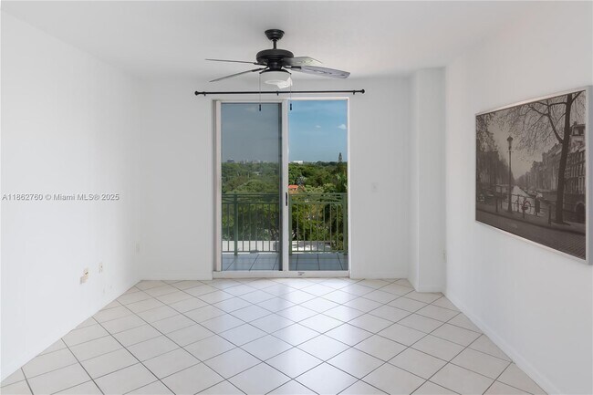 Building Photo - 3500 Coral Wy