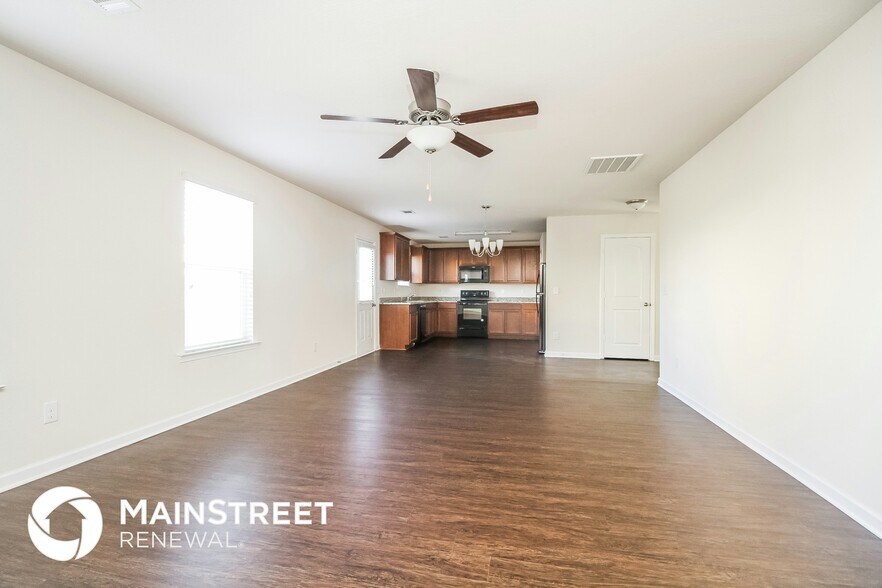 Building Photo - 2618 Stinger Dr