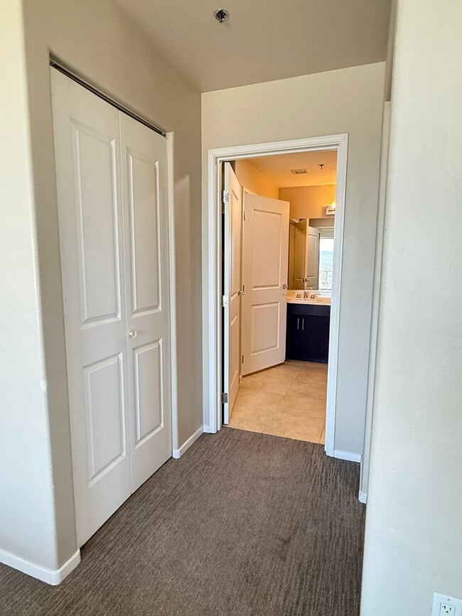 Building Photo - GORGEOUS CORNER UNIT at ONE LAS VEGAS.